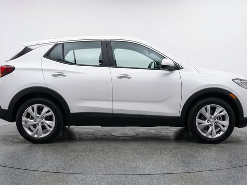 Used 2025 Buick Encore GX Preferred AWD/4WD image 11