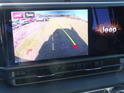 Used 2024 Jeep Wrangler Sahara w/ Technology Group image 31