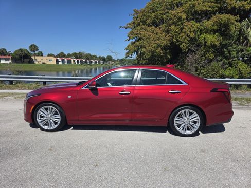 Used 2021 Cadillac CT4 Premium Luxury RWD image 7