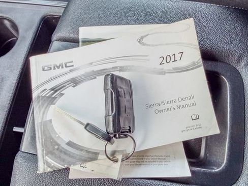 Used 2017 GMC Sierra 1500 SLE w/ Texas SLE Value Package AWD/4WD image 27