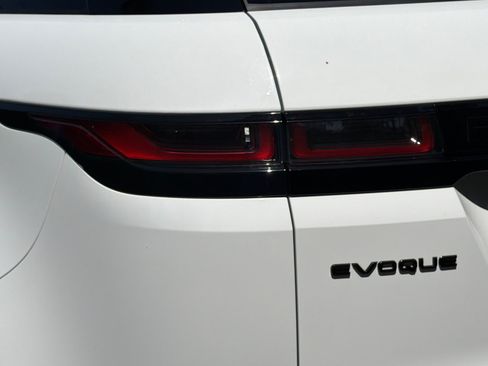 Used 2023 Land Rover Range Rover Evoque S AWD/4WD image 29