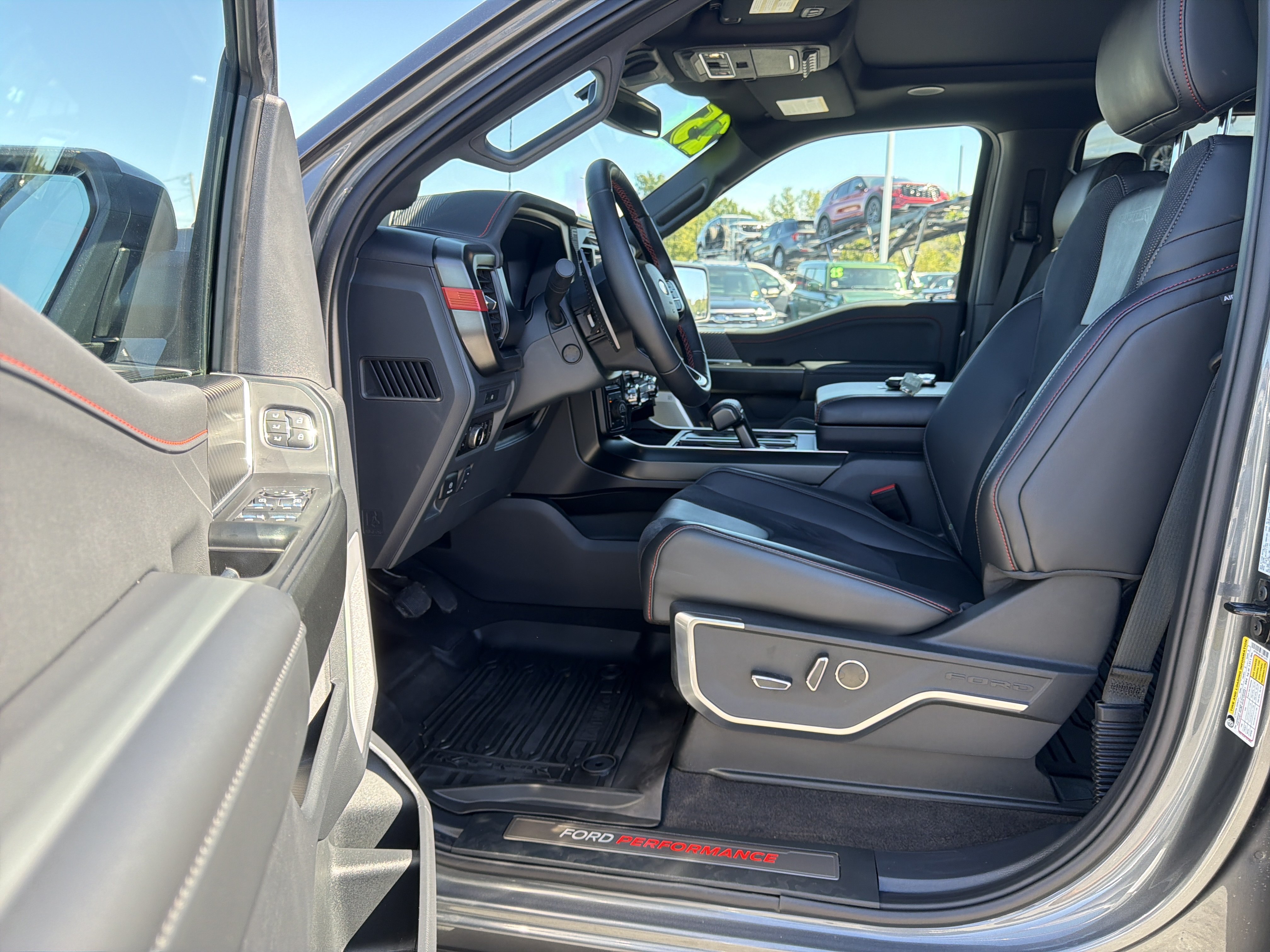 Used 2025 Ford F150 Raptor AWD/4WD image 12
