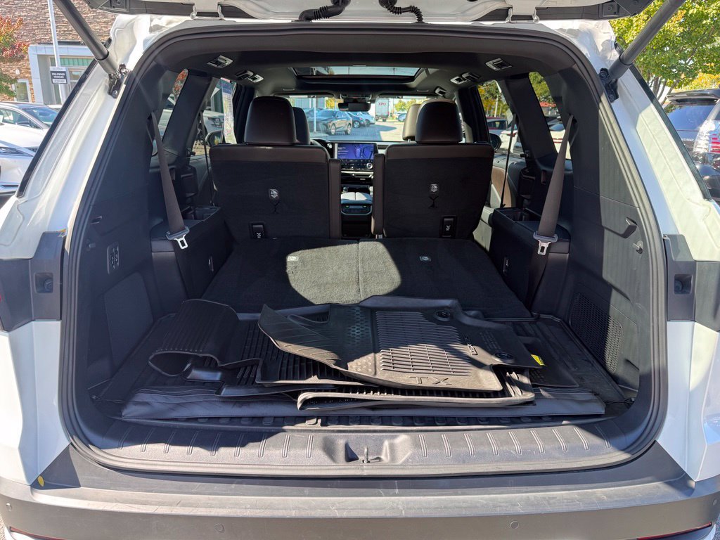 Certified 2024 Lexus TX 350 AWD w/ Captains Chair Package image 18