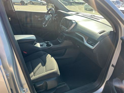 Used 2020 GMC Terrain SLE w/ Driver Convenience Package AWD/4WD image 8