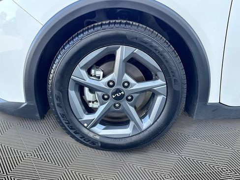 Used 2025 Kia K4 FWD image 28