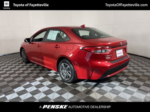 Used 2020 Toyota Corolla LE image 11