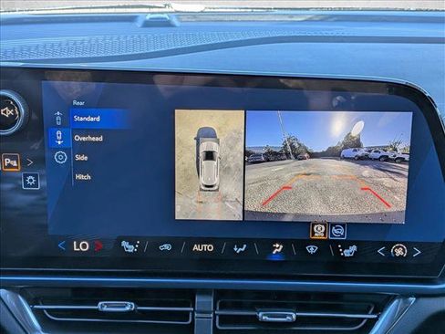 New 2026 Chevrolet Equinox EV LT image 12