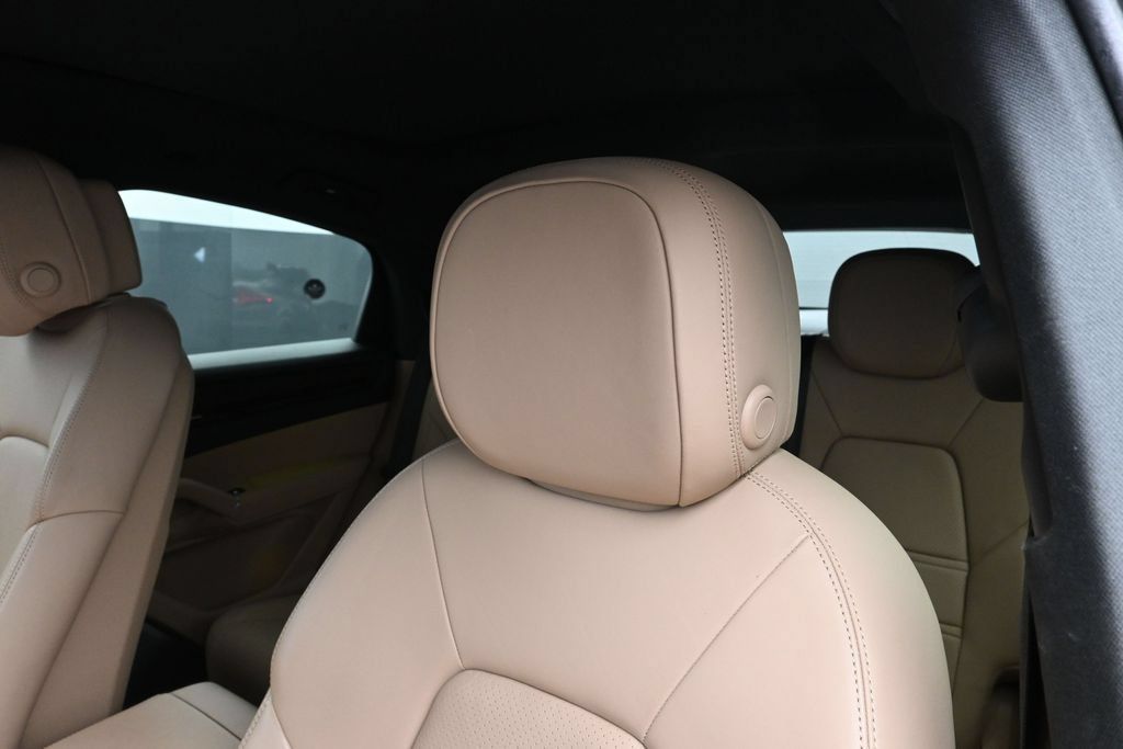 Certified 2021 Porsche Cayenne S AWD/4WD image 16