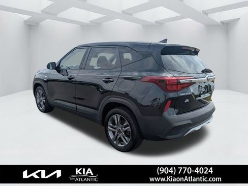 Used 2021 Kia Seltos LX AWD/4WD image 5
