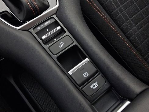 Certified 2026 Honda HR-V Sport image 25