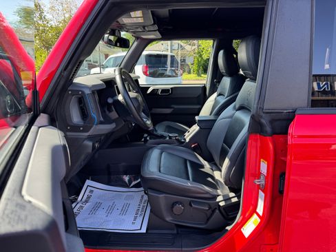Used 2022 Ford Bronco Black Diamond AWD/4WD image 10
