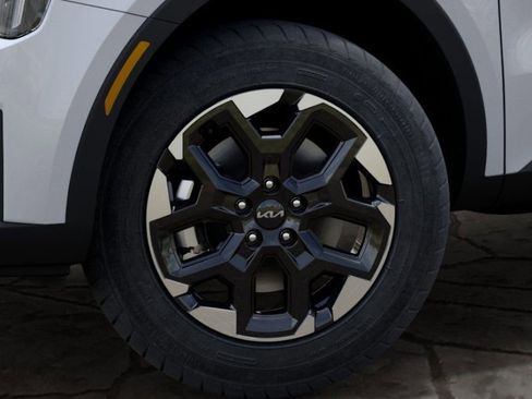 New 2025 Kia Sorento S image 9