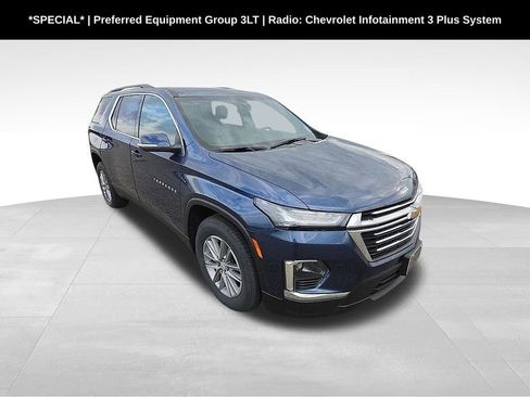 Used 2023 Chevrolet Traverse LT AWD/4WD image 1