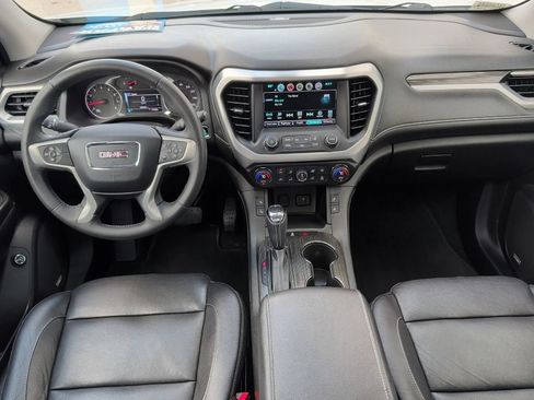Used 2017 GMC Acadia SLT AWD/4WD image 16