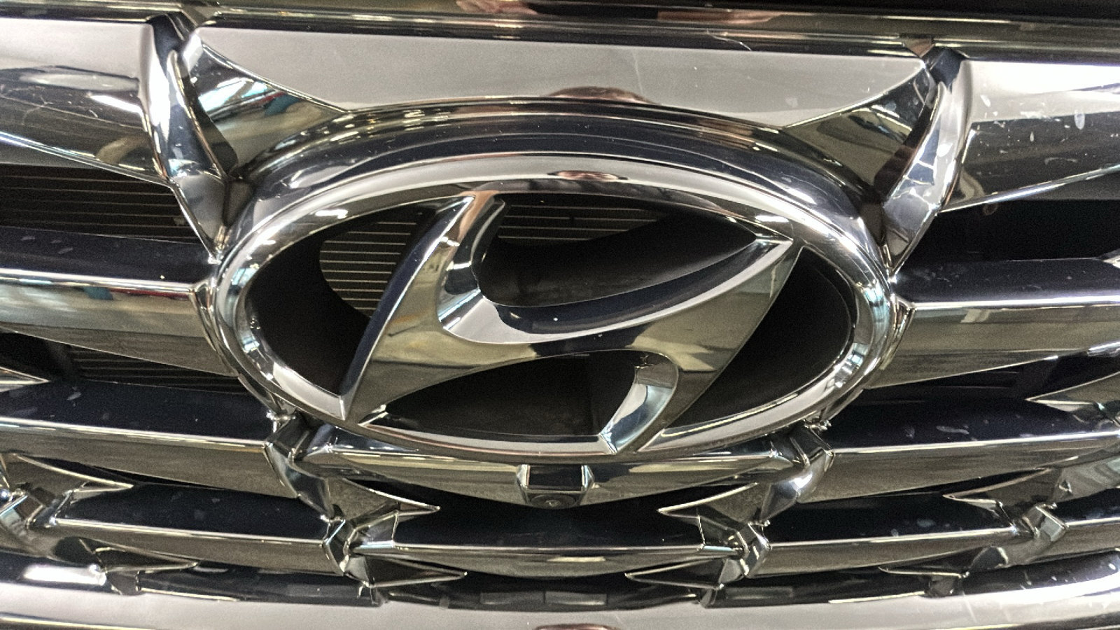 Certified 2024 Hyundai Tucson Limited AWD/4WD image 10