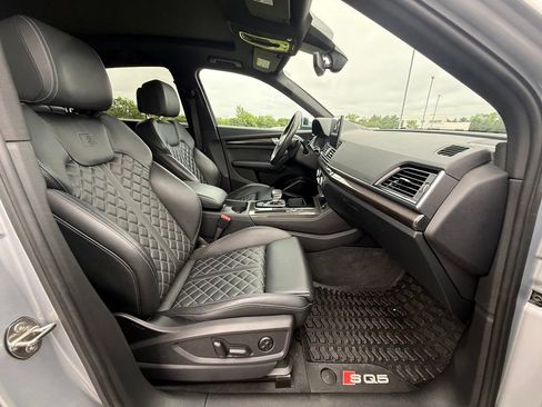 Used 2023 Audi SQ5 Premium Plus w/ Premium Plus Package AWD/4WD image 34