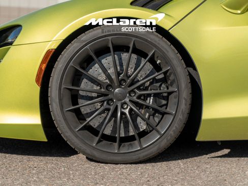 Used 2025 McLaren Artura Spider image 18