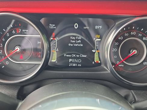 Used 2022 Jeep Gladiator Rubicon w/ Trailer Tow Package AWD/4WD image 18