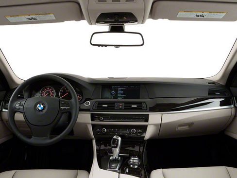 Used 2013 BMW 528i xDrive Sedan image 7