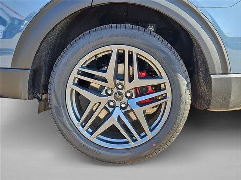 New 2026 Ford Explorer ST image 10