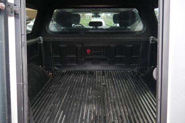 Used 2017 RAM 1500 Express AWD/4WD image 9