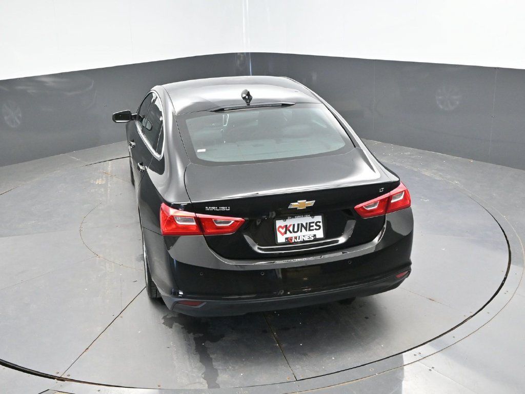 Used 2025 Chevrolet Malibu LT FWD image 26