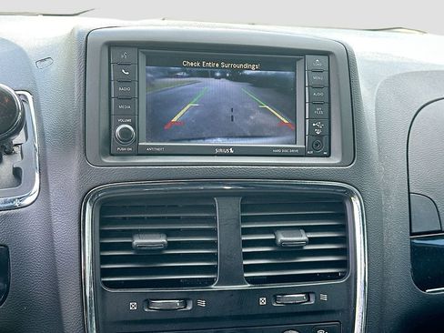 Used 2017 Dodge Grand Caravan SXT w/ Blacktop Package image 13