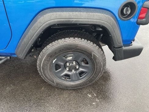 Used 2021 Jeep Wrangler Sport image 28