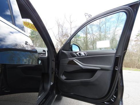 Used 2020 BMW X5 xDrive40i w/ Convenience Package AWD/4WD image 12
