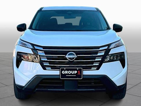 Used 2024 Nissan Rogue S image 3