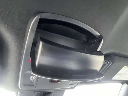 Used 2025 Toyota Camry SE FWD image 34