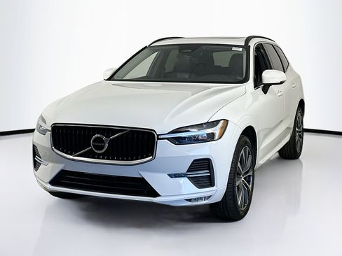 Used 2022 Volvo XC60 B5 Momentum w/ Protection Package Premier image 1