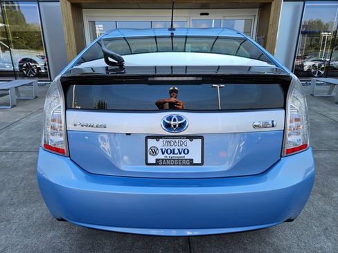 Used 2013 Toyota Prius Prime Advanced FWD image 6