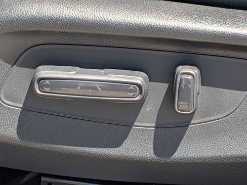 Certified 2024 Honda HR-V EX-L image 16
