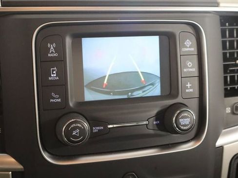 Used 2019 RAM 1500 Classic SLT AWD/4WD image 29