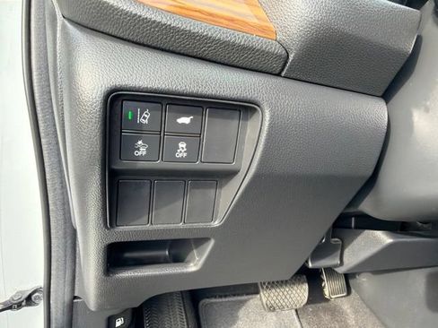 Used 2017 Honda CR-V Touring image 28