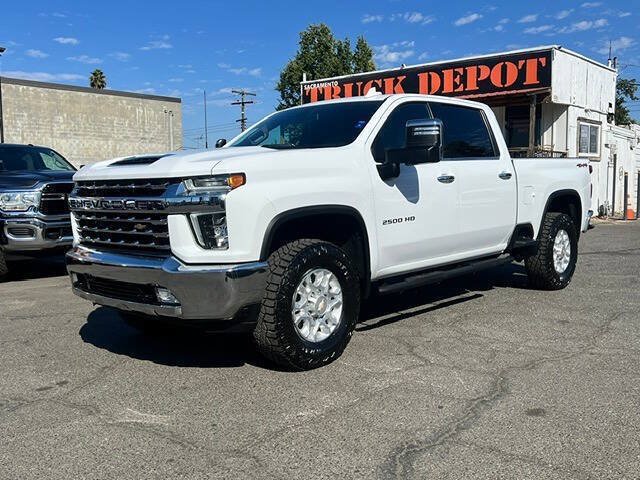 Used 2021 Chevrolet Silverado 2500 LTZ AWD/4WD image 2