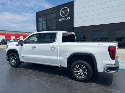 Used 2026 GMC Sierra 1500 SLT AWD/4WD image 3