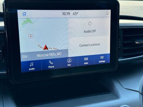 Used 2021 Ford Explorer XLT w/ Equipment Group 202A image 23