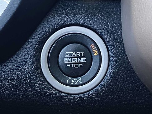 Used 2019 RAM 2500 Laramie AWD/4WD image 23