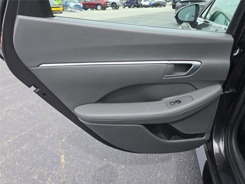 Used 2021 Hyundai Sonata SEL Plus w/ Tech Package image 13