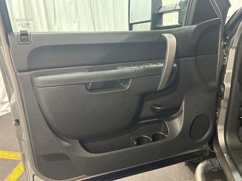 Used 2012 Chevrolet Silverado 2500 LT w/ Interior Plus Package image 12