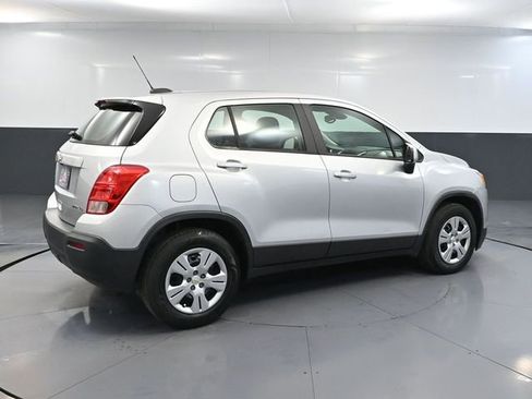 Used 2016 Chevrolet Trax LS image 4