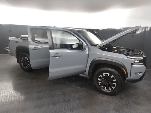 Used 2024 Nissan Frontier PRO-4X w/ Off-Road Protection Package image 35