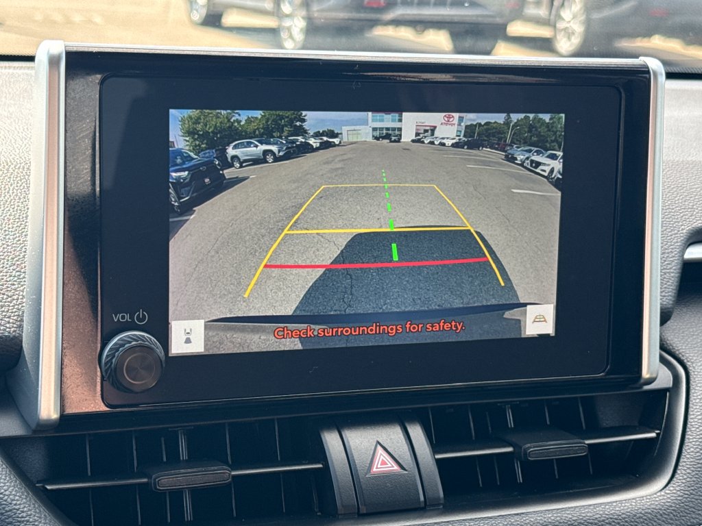 Used 2024 Toyota RAV4 LE AWD/4WD image 24