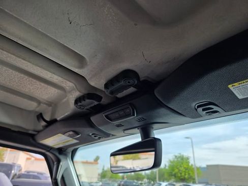 Used 2023 Jeep Wrangler Unlimited Rubicon AWD/4WD image 13