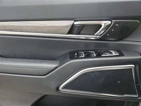 Used 2022 Kia Telluride SX w/ Nightfall Edition Package image 21