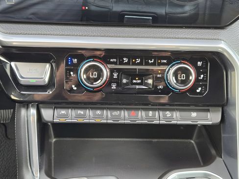 Used 2023 GMC Sierra 1500 Denali w/ Denali Reserve Package AWD/4WD image 17