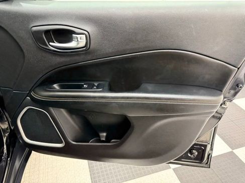 Used 2021 Jeep Compass Sport image 19