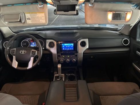 Used 2016 Toyota Tundra SR5 w/ SR5 Upgrade Package image 7